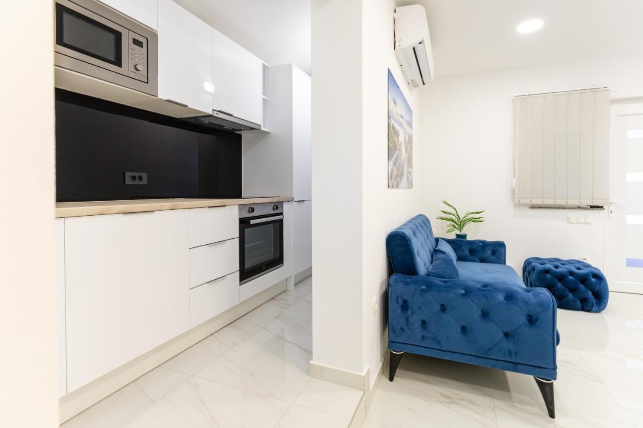 Apartman Laura Vir Exterior photo