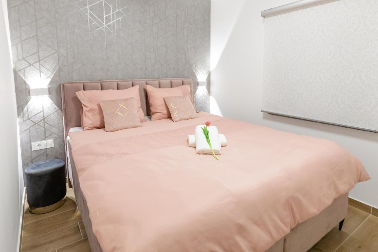 Apartman Laura Vir Exterior photo