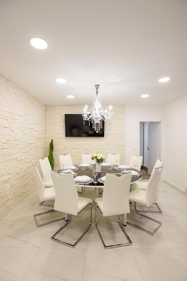 Apartman Laura Vir Exterior photo