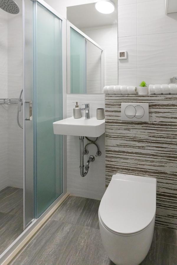 Apartman Laura Vir Exterior photo
